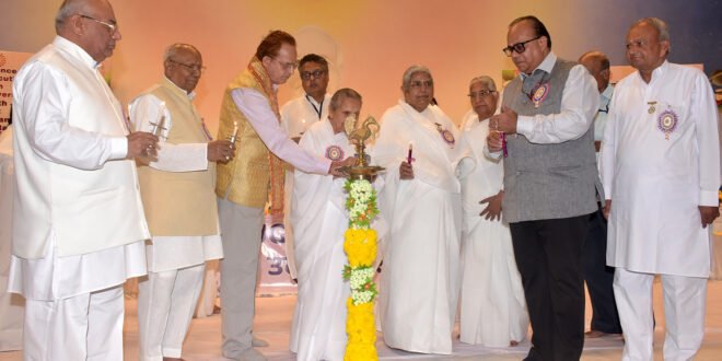 कर्मयोग और आध्यात्मिक मूल्यों से सशक्त होगा प्रशासन : मनोज कुमार