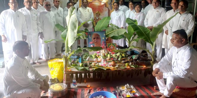 विश्वकर्मा दिवस पर आबूरोड में कारीगरों का सम्मान, योग और श्रेष्ठ निर्माण का संदेश