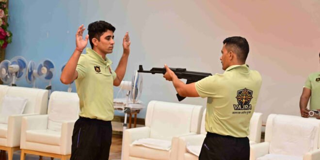 ब्रह्माकुमारीज़ में राजस्थान पुलिस की वज्र टीम ने दिया सेल्फ डिफेंस प्रशिक्षण